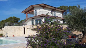 VILLA DEL SOLE con piscina